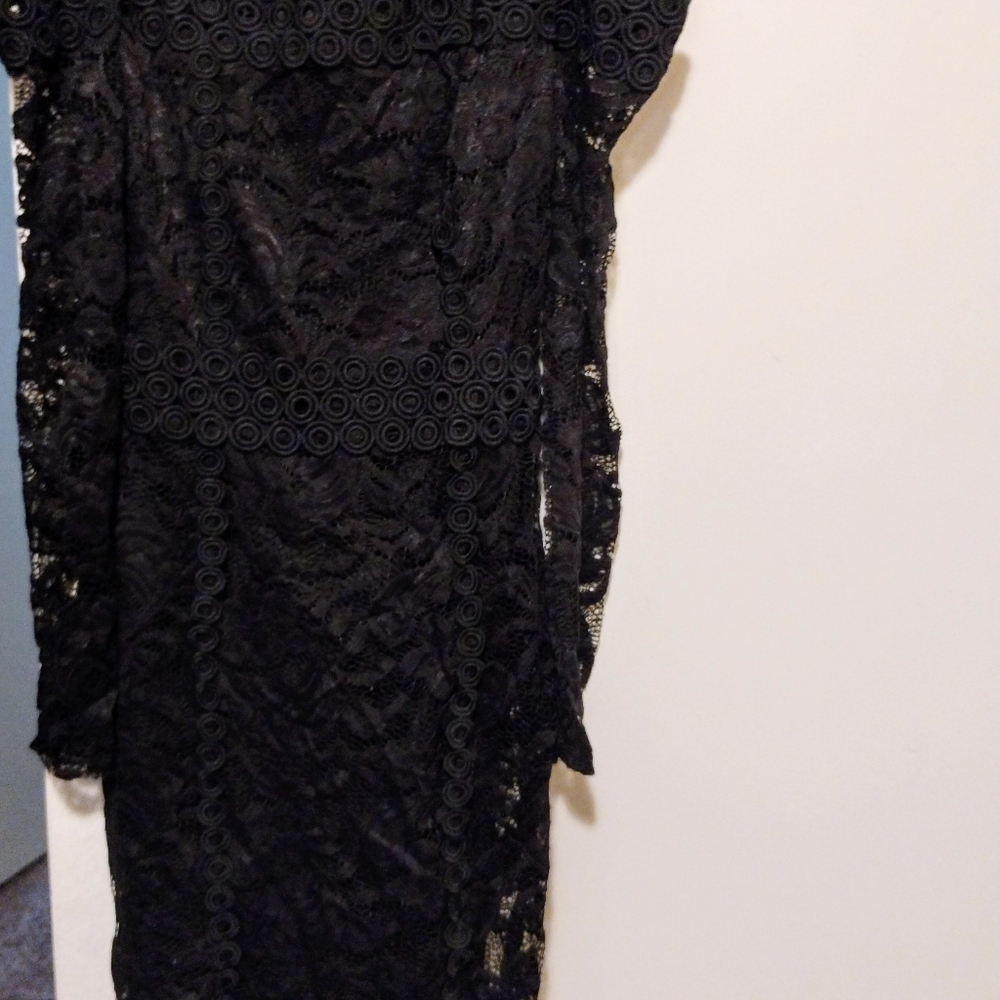 B. Smart Black Off the Shoulder Puff Sleeve Sheath Dress